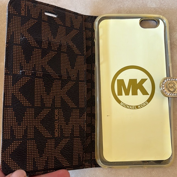 Michael Kors phone case - Picture 2 of 5